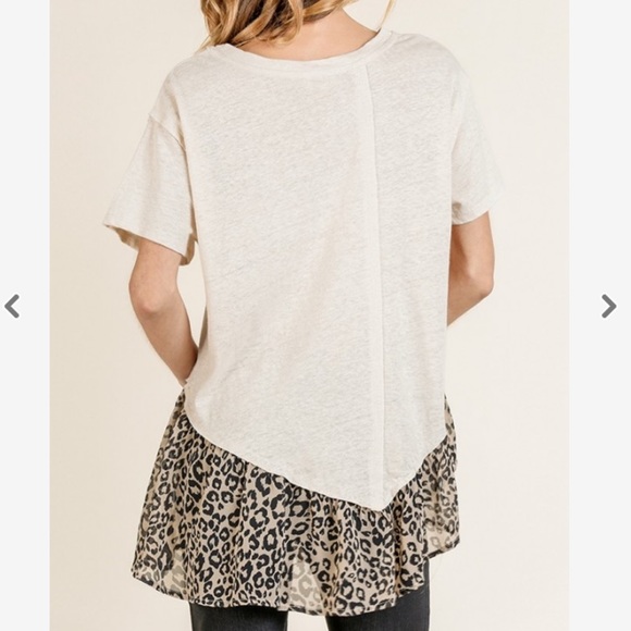UMGEE ANIMAL PRINT RUFFLE ASYMMETRICAL HEM S/S TOP - Picture 4 of 6